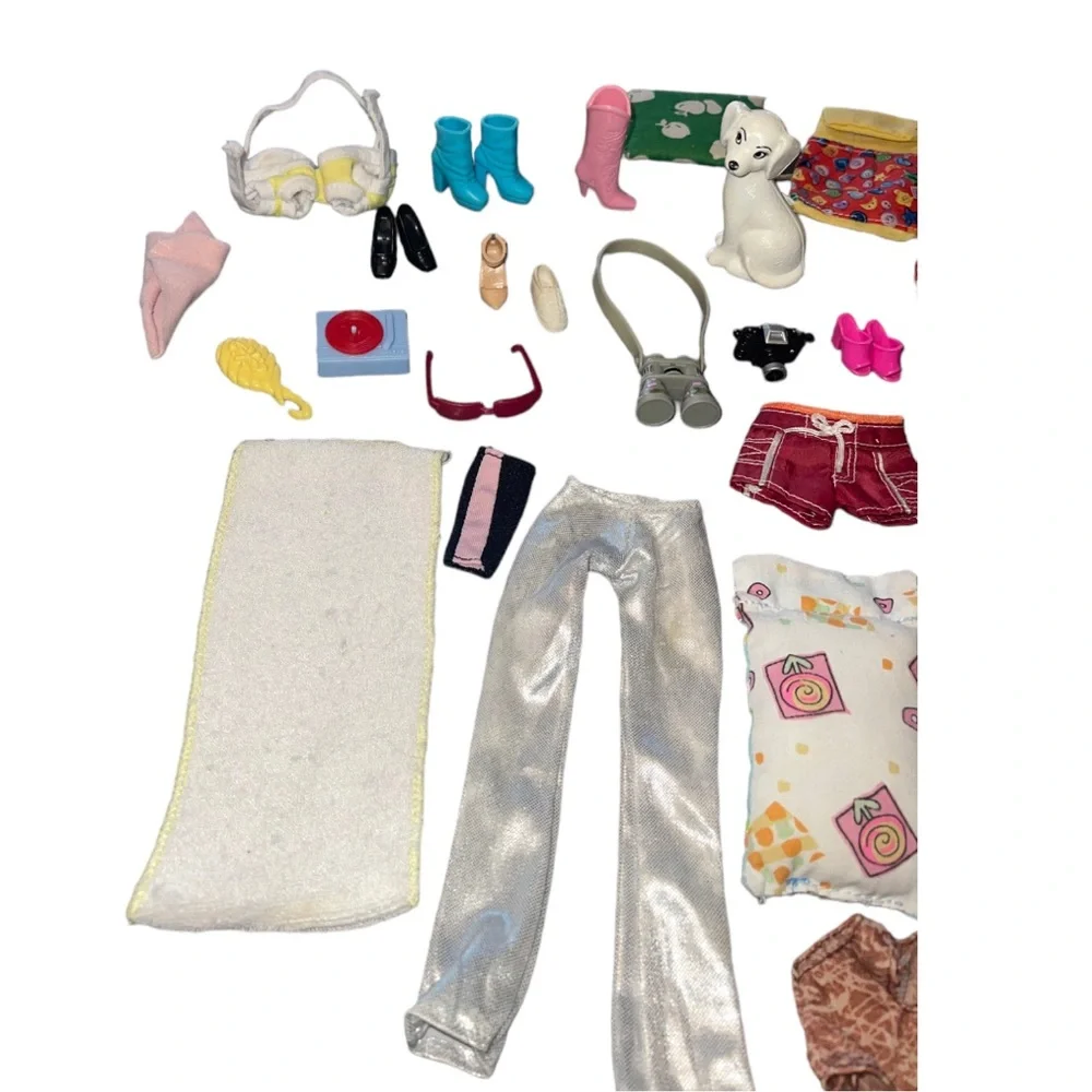 Barbie Accessories Bundle - Picture 2 of 8